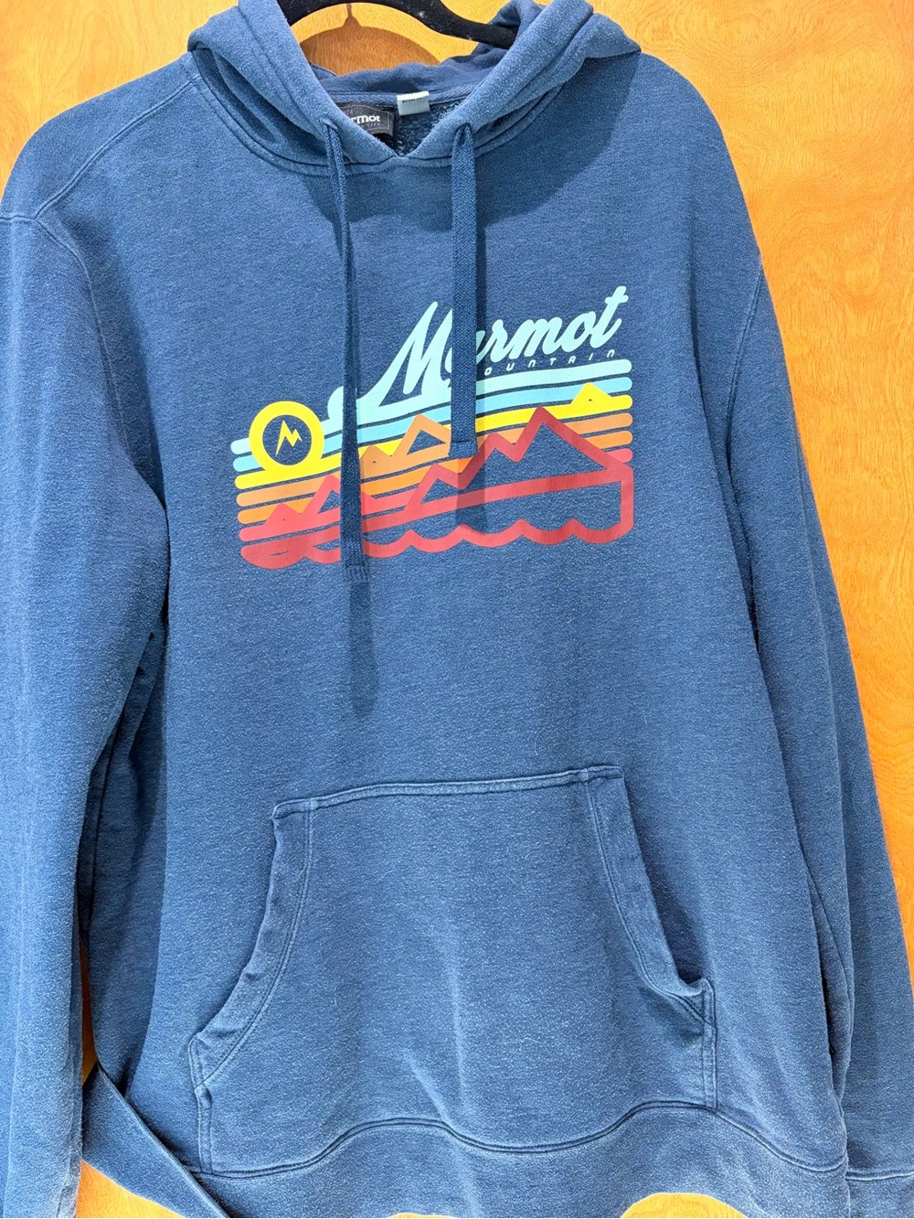 Marmot Blue Men’s Hoodie with Sunset Mountain Graphic Mens size XL